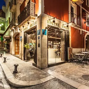 https://hostal-noria.top-hotels-tarragona.com